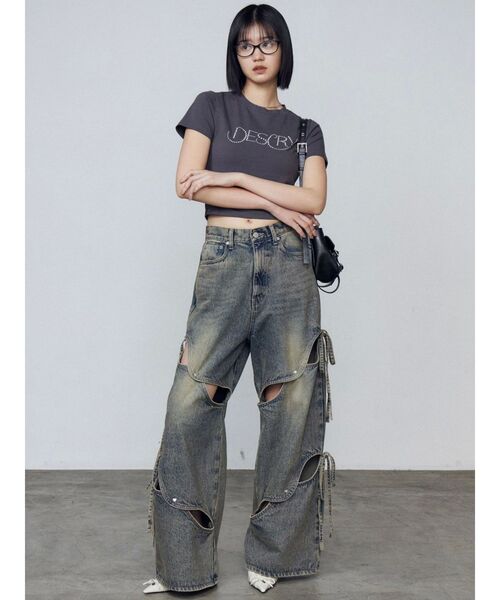 EMODA(エモダ)の「カットアウトルーズジーンズ(デニムパンツ・レディース・ブルー/ブラック・SMALL/MEDIUM)」の9枚目の写真