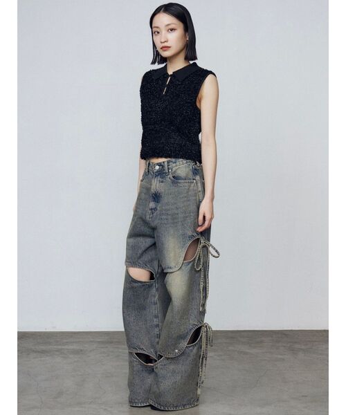EMODA(エモダ)の「カットアウトルーズジーンズ(デニムパンツ・レディース・ブルー/ブラック・SMALL/MEDIUM)」の14枚目の写真