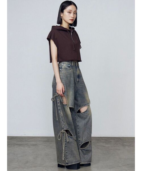 EMODA(エモダ)の「カットアウトルーズジーンズ(デニムパンツ・レディース・ブルー/ブラック・SMALL/MEDIUM)」の19枚目の写真