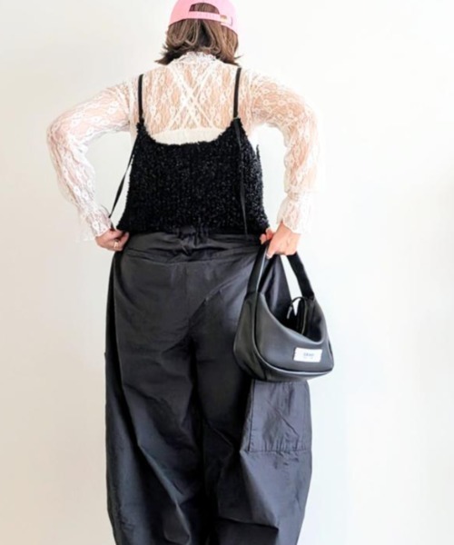 Belle Cie(ベルシー)の「シアートップス|レースで仕込む大人のときめき レーストップス 長袖 透け感 ブラウス(Tシャツ/カットソー・レディース・アイボリー/ブラック/ホワイト・L/XL/M)」の15枚目の写真