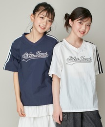 SISTER JENNI（SISTER JENNI）の「【シャカシャカ素材】Vネックタフタユニフォーム風ビッグT（Tシャツ/カットソー・キッズ）」