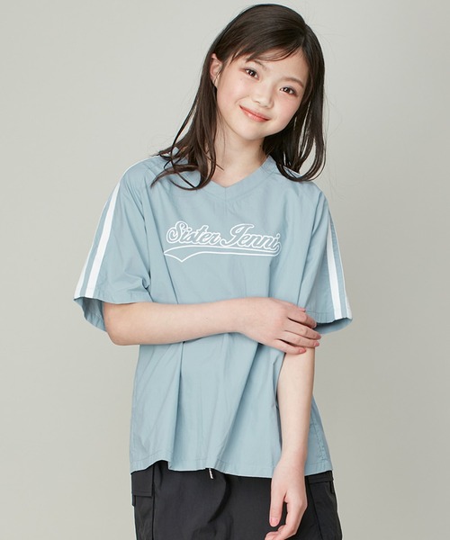 SISTER JENNI(SISTER JENNI)の「【シャカシャカ素材】Vネックタフタユニフォーム風ビッグT(Tシャツ/カットソー・キッズ・サックスブルー/オフホワイト/ネイビー・130cm/140cm/150cm/160cm)」の3枚目の写真