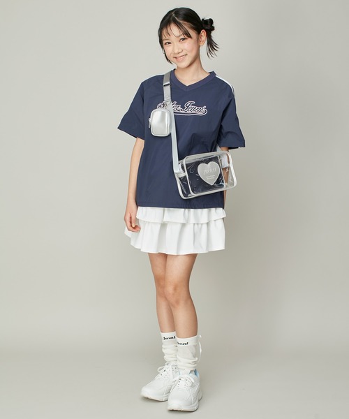 SISTER JENNI(SISTER JENNI)の「【シャカシャカ素材】Vネックタフタユニフォーム風ビッグT(Tシャツ/カットソー・キッズ・サックスブルー/オフホワイト/ネイビー・130cm/140cm/150cm/160cm)」の19枚目の写真