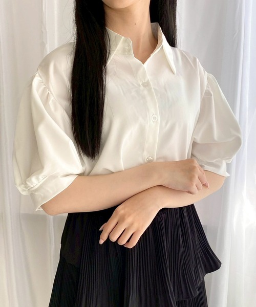 merrylatte（メリーラテ）の「シンプルパフスリーブ半袖ブラウス（シャツ/ブラウス・レディース・ホワイト・MEDIUM）」の3枚目の写真