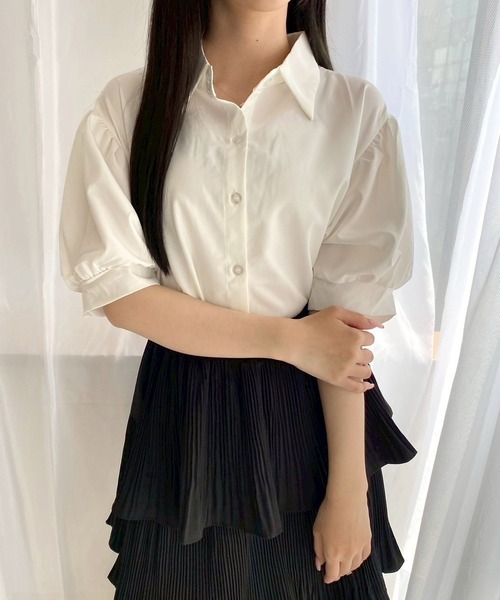merrylatte（メリーラテ）の「シンプルパフスリーブ半袖ブラウス（シャツ/ブラウス・レディース・ホワイト・MEDIUM）」の5枚目の写真