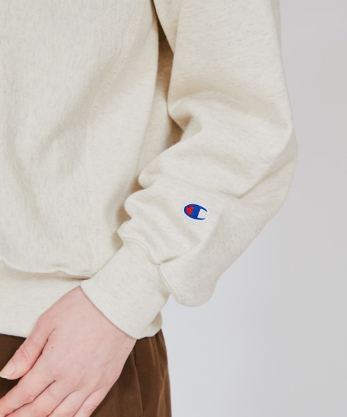 Champion(チャンピオン)の「【Champion/チャンピオン】レディース リバースウィーブ(R) クルーネックスウェットシャツ(スウェット・レディース・オートミール/ライトブルー/ブラック系その他/グレー・MEDIUM/LARGE)」の7枚目の写真