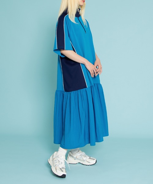 PUNYUS(プニュズ)の「配色切り替えジャージワンピース(ワンピース・レディース・グレー/ブルー・1/2/3/4)」の18枚目の写真