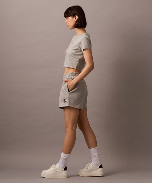 Calvin Klein（カルバン・クライン）の「モノグラム ロゴショートパンツ（その他パンツ・レディース・グレー・M/S/XS）」の4枚目の写真