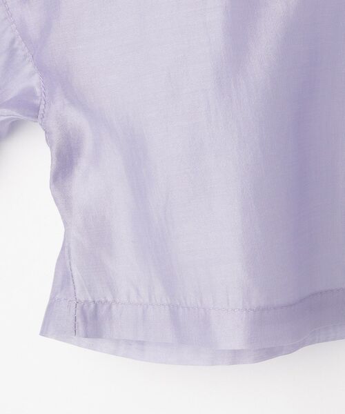SHOO・LA・RUE（シューラルー）の「【130-150cm】程よい肌見せが叶う クロップドシアーシャツ（シャツ/ブラウス・キッズ・サックスブルー/パープル・13/14/15 ）」の8枚目の写真