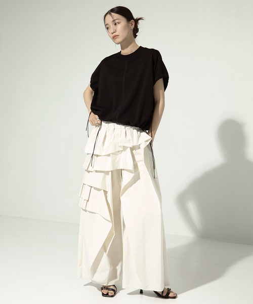 UJOH(ウジョー)の「【UJOH/ウジョー】《STUDIOUS別注》Drawcord Short T/ドローコードショートTシャツ(Tシャツ/カットソー・レディース・ホワイト/ブラック・2)」の20枚目の写真