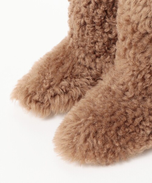 NEBULONI E（ネブローニ）の「NEBULONI E. / ボア ショートブーツ（ブーツ・レディース・ベージュ・38/37/36）」の2枚目の写真