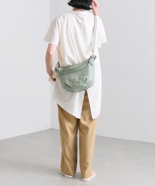 ear PAPILLONNER(イアパピヨネ)の「ケープブラウス【SUM1 STYLE(スミスタイル)】(シャツ/ブラウス・レディース・カーキ/ホワイト・FREE)」の14枚目の写真
