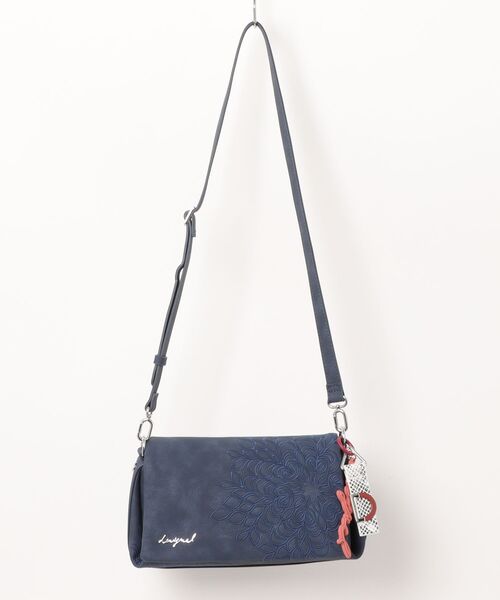 Desigual（デシグアル）の「マンダラエンボスクロス　ショルダーミニバッグ（ボディバッグ/ウエストポーチ・レディース・ブルー・FREE）」の7枚目の写真