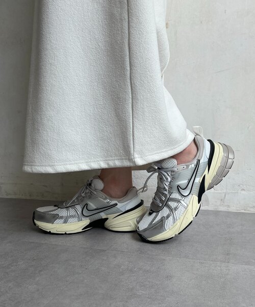 NIKE/ナイキ】 ウィメンズ V2K ラン（スニーカー）｜NIKE（ナイキ）の
