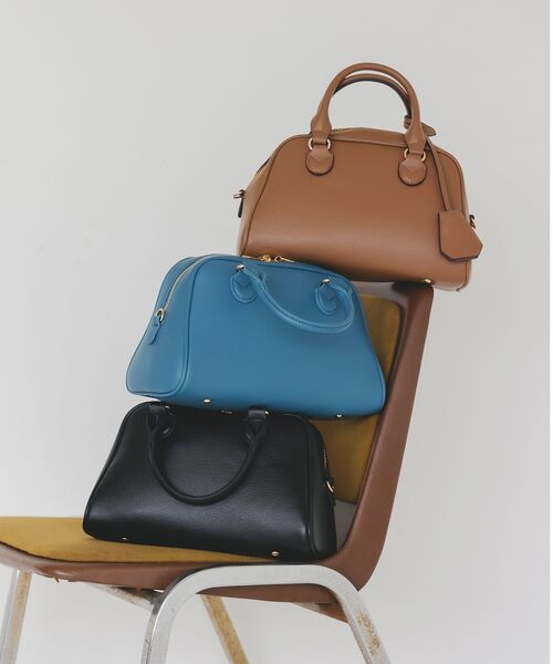 le.coeur blanc（ルクールブラン）の「フェイクレザーボストンBAG（ボストンバッグ・レディース・ベージュ/ブルー/ブラック・FREE）」の4枚目の写真