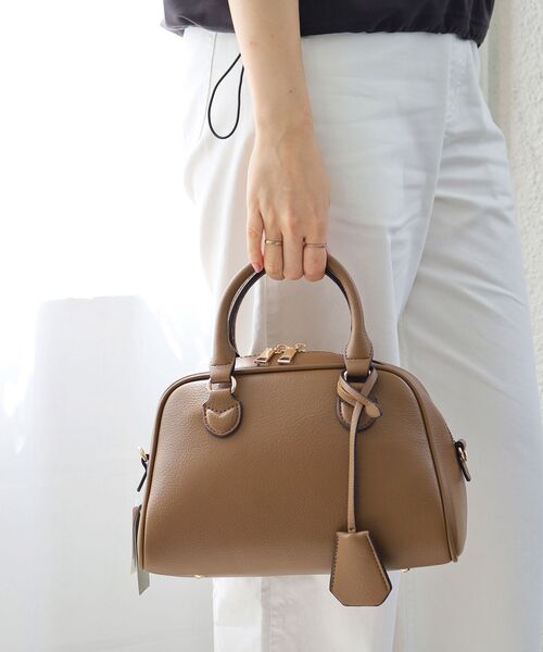 le.coeur blanc（ルクールブラン）の「フェイクレザーボストンBAG（ボストンバッグ・レディース・ベージュ/ブルー/ブラック・FREE）」の5枚目の写真