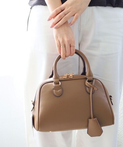 le.coeur blanc（ルクールブラン）の「フェイクレザーボストンBAG（ボストンバッグ・レディース・ベージュ/ブルー/ブラック・FREE）」の6枚目の写真