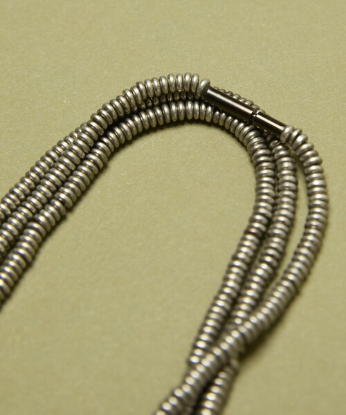 Freada（フリーダ）の「Freada/フリーダ ディスク型 メタル ビーズ ロング ネックレス 140cm（ネックレス・レディース・シルバー・ONE SIZE）」の9枚目の写真