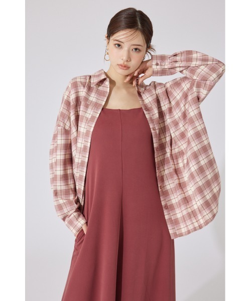 rienda(リエンダ)の「【AKB48 千葉恵里さん着用】オーバールーズシャツトップス 秋服(シャツ/ブラウス・レディース・ピンク/ブラック/ライトブルー・FREE)」の14枚目の写真