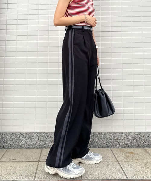 ISOOK（アイスー）の「【ISOOK / アイスー】サイドラインワイドスラックス / ラインパンツ ワイドパンツ ハイウエスト ドローコード ドロスト 黒 グレー ベージュ ZOZOTOWN限定（スラックス・レディース・ブラック/グレー/ベージュ・FREE）」の19枚目の写真