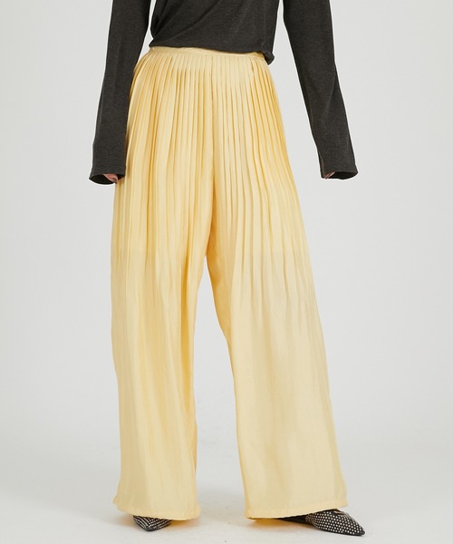 PRANK PROJECT(プランクプロジェクト)の「プリテッドバルーンパンツ / Pleated Balloon Pants(その他パンツ・レディース・ブラック/ホワイト/イエロー・38/36)」の1枚目の写真