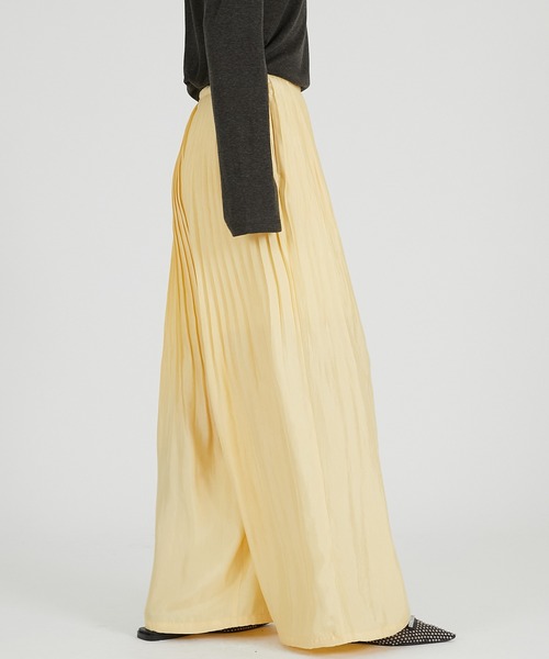 PRANK PROJECT(プランクプロジェクト)の「プリテッドバルーンパンツ / Pleated Balloon Pants(その他パンツ・レディース・ブラック/ホワイト/イエロー・38/36)」の9枚目の写真