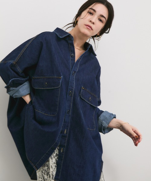 リボン柄　オーバーデニムシャツ　新品 Bonjour Sagan（ボンジュールサガン） ブラウス シャツ シルバーボタン