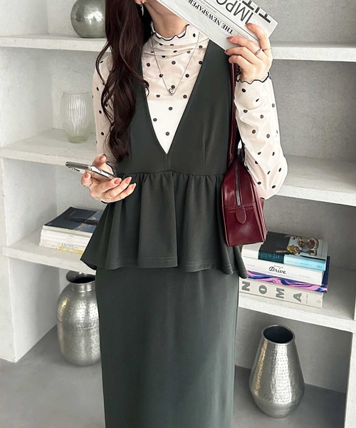 GeeRA（ジーラ）の「楽ちん！ペプラムジャンパースカート（ジャンパースカート・レディース・ベージュ/チャコール/ブラック・MEDIUM/LARGE/X-LARGE）」の2枚目の写真