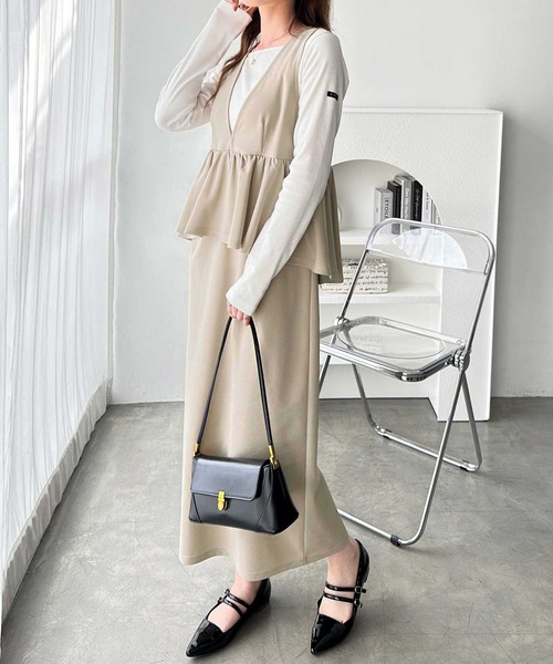 GeeRA（ジーラ）の「楽ちん！ペプラムジャンパースカート（ジャンパースカート・レディース・ベージュ/チャコール/ブラック・MEDIUM/LARGE/X-LARGE）」の13枚目の写真