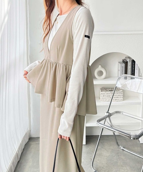 GeeRA（ジーラ）の「楽ちん！ペプラムジャンパースカート（ジャンパースカート・レディース・ベージュ/チャコール/ブラック・MEDIUM/LARGE/X-LARGE）」の9枚目の写真