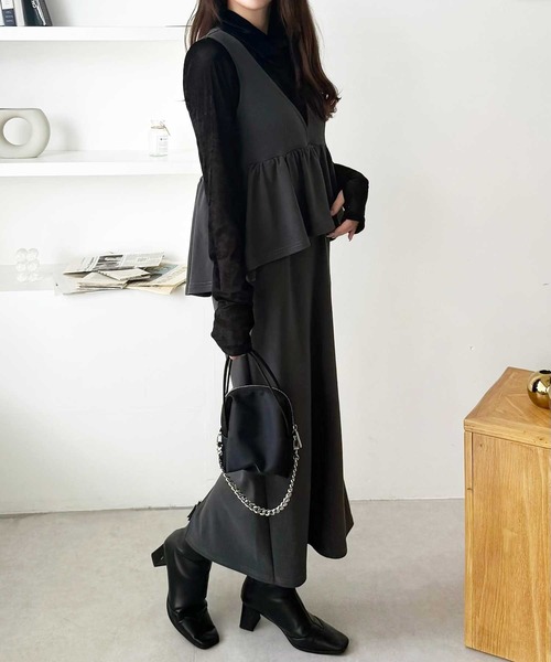 GeeRA（ジーラ）の「楽ちん！ペプラムジャンパースカート（ジャンパースカート・レディース・ベージュ/チャコール/ブラック・MEDIUM/LARGE/X-LARGE）」の15枚目の写真