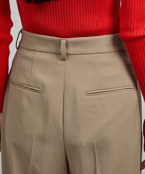 ROPE'（ロペ）の「ワンタックストレートワイドパンツ【REGGIANI（レッジアーニ）】（その他パンツ・レディース・ベージュ/ブラック・36/38/40）」の16枚目の写真