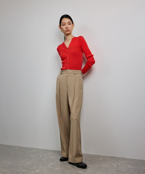 ROPE'（ロペ）の「ワンタックストレートワイドパンツ【REGGIANI（レッジアーニ）】（その他パンツ・レディース・ベージュ/ブラック・36/38/40）」の3枚目の写真