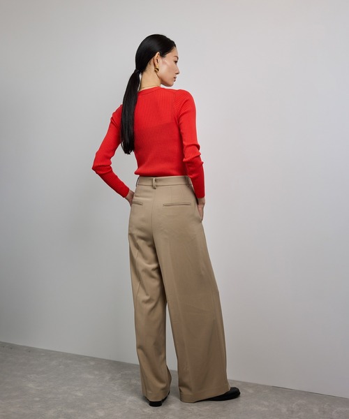 ROPE'（ロペ）の「ワンタックストレートワイドパンツ【REGGIANI（レッジアーニ）】（その他パンツ・レディース・ベージュ/ブラック・36/38/40）」の4枚目の写真