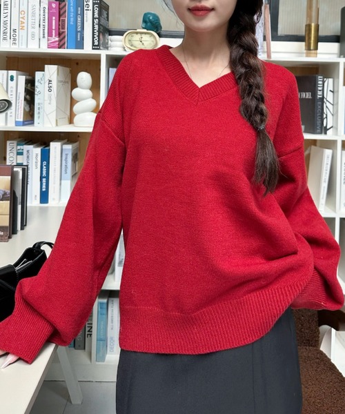 Ada.(エイダ)の「オーバーサイズ Vネック ロゴニット(ニット/セーター・レディース・グレー/オフホワイト/ブラック/レッド・FREE)」の20枚目の写真