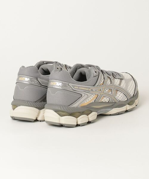 ASICS(アシックス)の「GEL-CUMULUS 16 / ゲルキュムラス 16(スニーカー・レディース・ホワイト×グレー・23/24/25/26/27/28/23.5/29/28.5/25.5/26.5/27.5/24.5)」の10枚目の写真