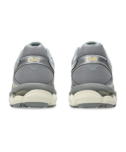 ASICS(アシックス)の「GEL-CUMULUS 16 / ゲルキュムラス 16(スニーカー・レディース・ホワイト×グレー・23/24/25/26/27/28/23.5/29/28.5/25.5/26.5/27.5/24.5)」の9枚目の写真