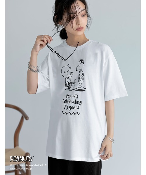 PEANUTS（ピーナッツ）の「[PEANUTS][別注][ユニセックス]オーバーサイズTシャツ（Tシャツ/カットソー・レディース・ベージュ/ホワイト/チャコールグレー/グレー・MEDIUM/LARGE）」の16枚目の写真