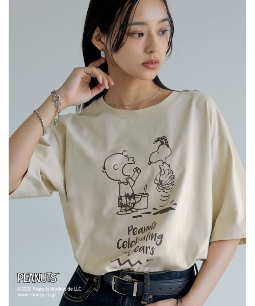 PEANUTS（ピーナッツ）の「[PEANUTS][別注][ユニセックス]オーバーサイズTシャツ（Tシャツ/カットソー・レディース・ベージュ/ホワイト/チャコールグレー/グレー・MEDIUM/LARGE）」の9枚目の写真