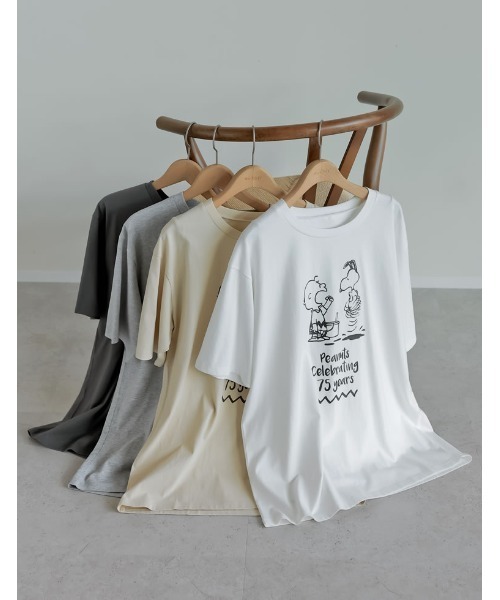 PEANUTS（ピーナッツ）の「[PEANUTS][別注][ユニセックス]オーバーサイズTシャツ（Tシャツ/カットソー・レディース・ベージュ/ホワイト/チャコールグレー/グレー・MEDIUM/LARGE）」の5枚目の写真