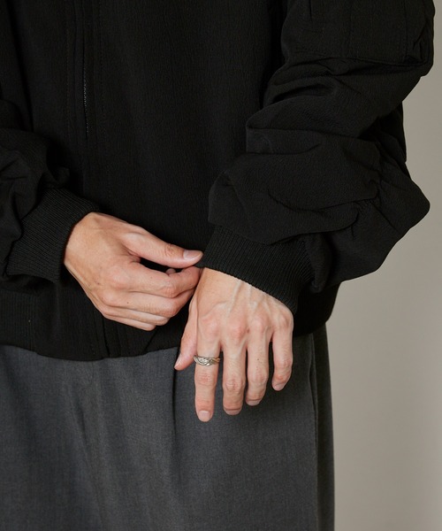 Theater code(シアターコード)の「MA-1 Style Short-Length Zip-Up Blouson/MA-1型 ショート丈ジップアップブルゾン 秋 秋服メンズ 2026年秋冬 冬服(ブルゾン・メンズ・ブラック/グレー・L/M)」の8枚目の写真