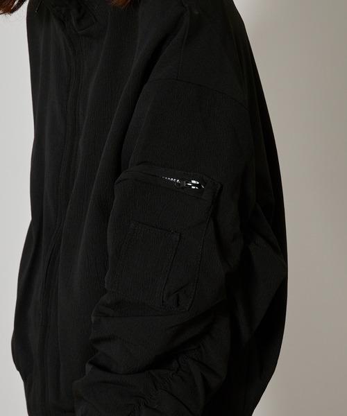 Theater code(シアターコード)の「MA-1 Style Short-Length Zip-Up Blouson/MA-1型 ショート丈ジップアップブルゾン 秋 秋服メンズ 2026年秋冬 冬服(ブルゾン・メンズ・ブラック/グレー・L/M)」の9枚目の写真