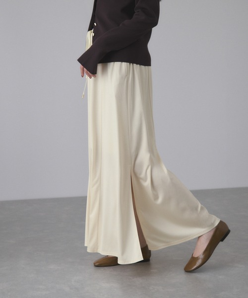 ADAM ET ROPE'（アダムエロペ）の「エンボスギャザースカート（スカート・レディース・ブラック/ブラウン系その他/キナリ・38/36）」の13枚目の写真