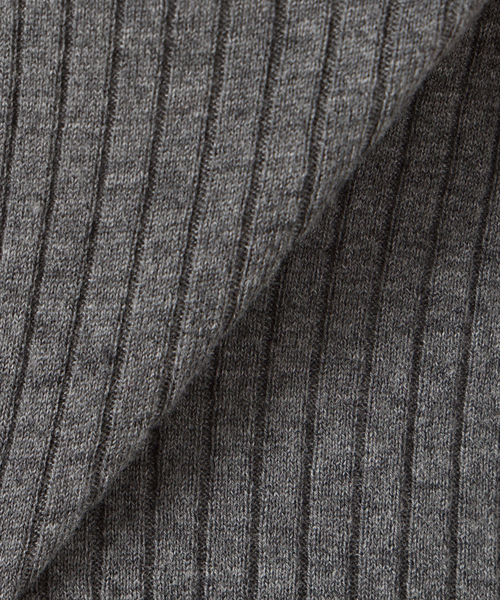 IENA（イエナ）の「《追加》イタリア ヤーン RIB Vネックカーディガン（カーディガン/ボレロ・レディース・ブルー系その他/ブラック/アイボリー/グレー・FREE）」の13枚目の写真