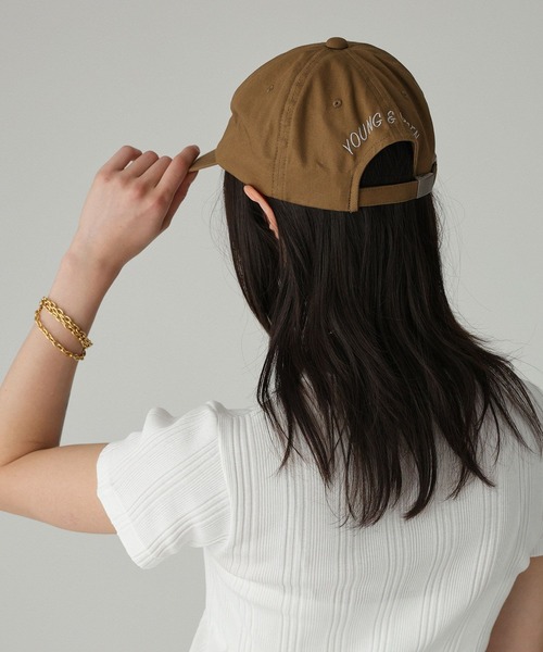 YOUNG&OLSEN The DRYGOODS STORE（ヤングアンドオルセン）の「【YOUNG＆OLSEN】CITY TWILLCAP（キャップ・レディース・ボルドー/キャメル・フリー）」の6枚目の写真