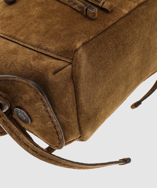 Acne Studios(アクネストゥディオズ)の「Multipocket Mini Bucket Suede(ハンドバッグ・レディース・ブラウン・ONE SIZE)」の6枚目の写真
