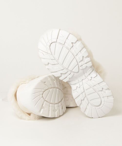 LOVEHUNTER（ラブハンター）の「LOVE HUNTER/ボリュームファー ダブルベルト スニーカーサンダル(2243)（サンダル・レディース・ブラック/アイボリー・M/L/LL/S）」の9枚目の写真