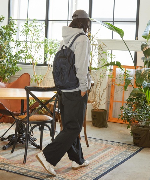 THE CRAFT CREW PRODUCTS（ザクラフトクループロダクツ）の「【セットアップ対応】マルチファンクショナル ツータック ワイドストレートチノパンツ / UVカット・イージーケア【THE CRAFT CREW PRODUCTS】（チノパンツ・メンズ・ベージュ/ネイビー/チャコール/オリーブ/ブラック・M/S/L）」の7枚目の写真