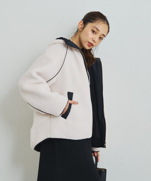 un dix cors（アンディコール）の「《ラフな抜け感を演出》配色フードボアコート（ブルゾン・レディース・オフホワイト/チャコールグレー・FREE）」の9枚目の写真