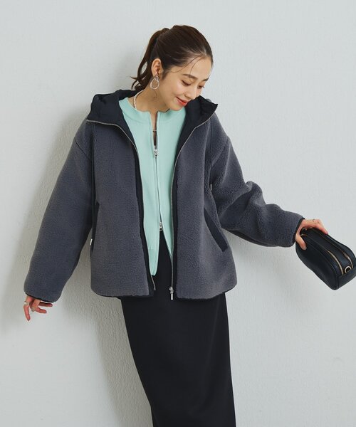 un dix cors（アンディコール）の「《ラフな抜け感を演出》配色フードボアコート（ブルゾン・レディース・オフホワイト/チャコールグレー・FREE）」の22枚目の写真